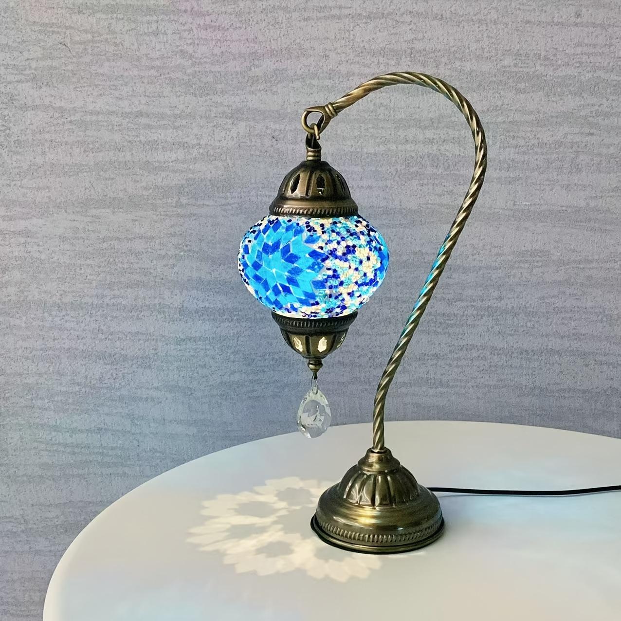Lampe de table turque, lampe mosaïque, lumière d'ambiance artistique, lampe de table bleue, convient aux chambres, salons, hôtels, auberges, bureaux et autres environnements, lampe de style exotique, alimentée par USB, lampe cadeau