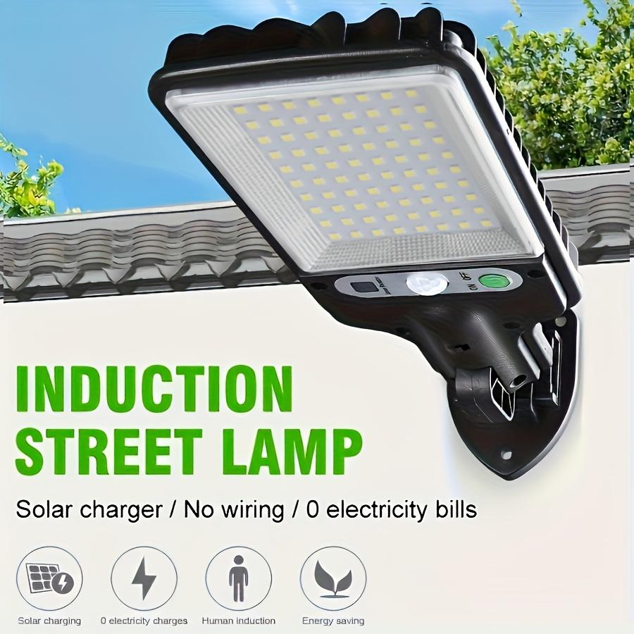 Lampe de rue solaire avec 80 LED, fabriquée en ABS, dotée d'une puissante batterie au lithium rechargeable 18650 intégrée. Cette lampe murale comprend une fonction d'induction infrarouge et offre trois modes différents pour la détection de 