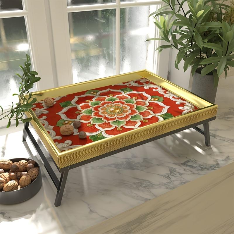 Table d'appoint rectangulaire à motif de volutes rouge et vert, style marocain pour décoration intérieureOuvrir dans un nouvel onglet.